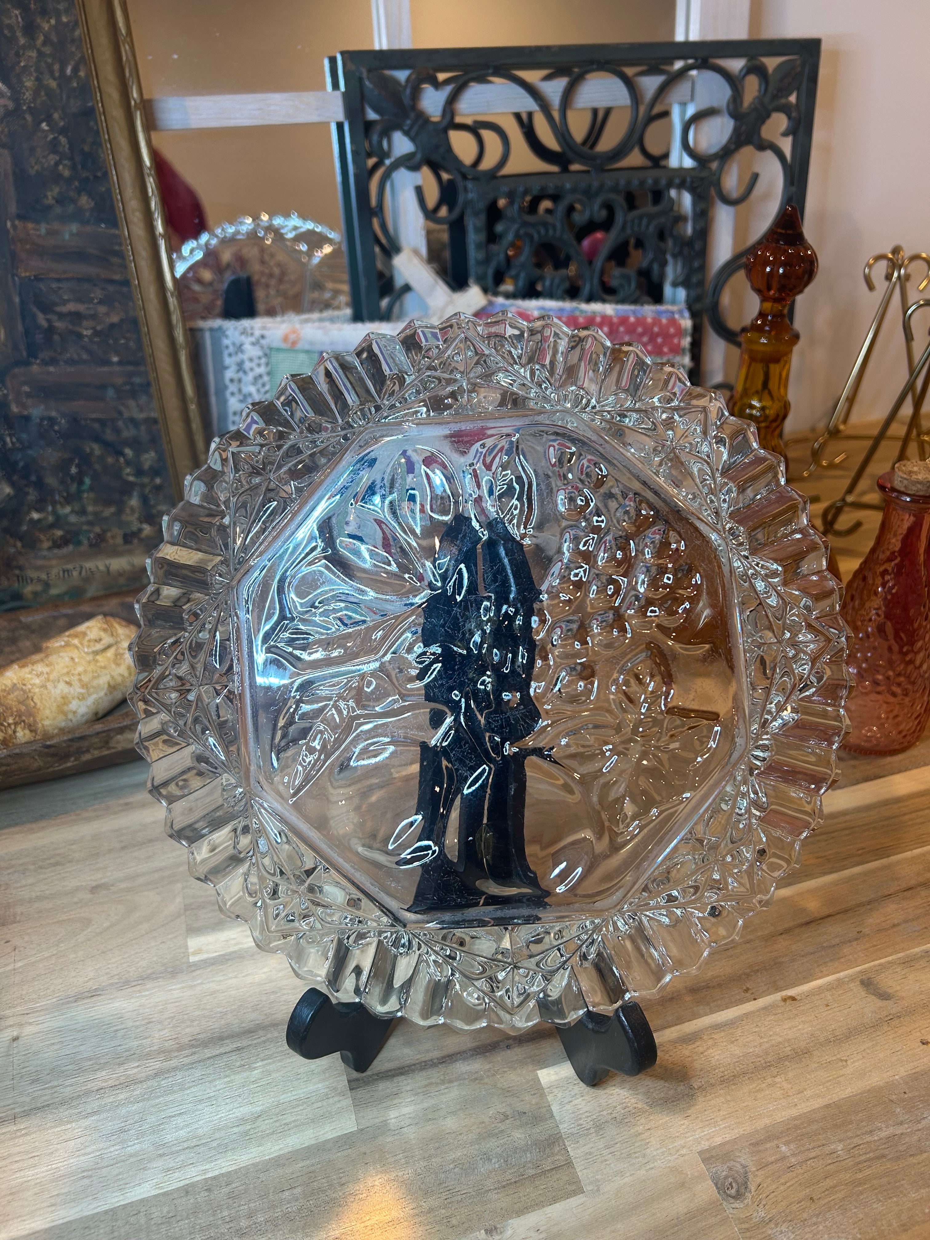 Federal Glass Company Plate