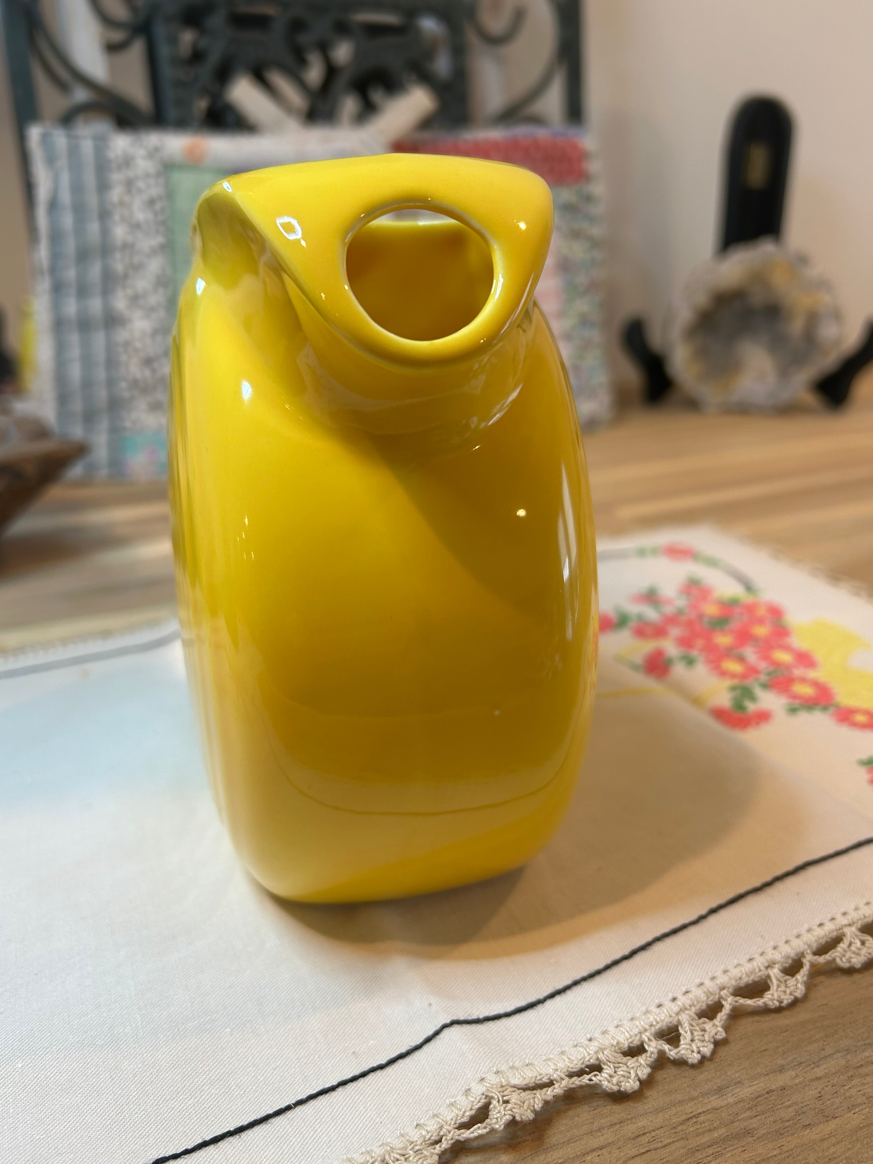 Homer Lauglin Fiesta Ware Juice Pitcher - Vintage Yellow (3.5 cups)