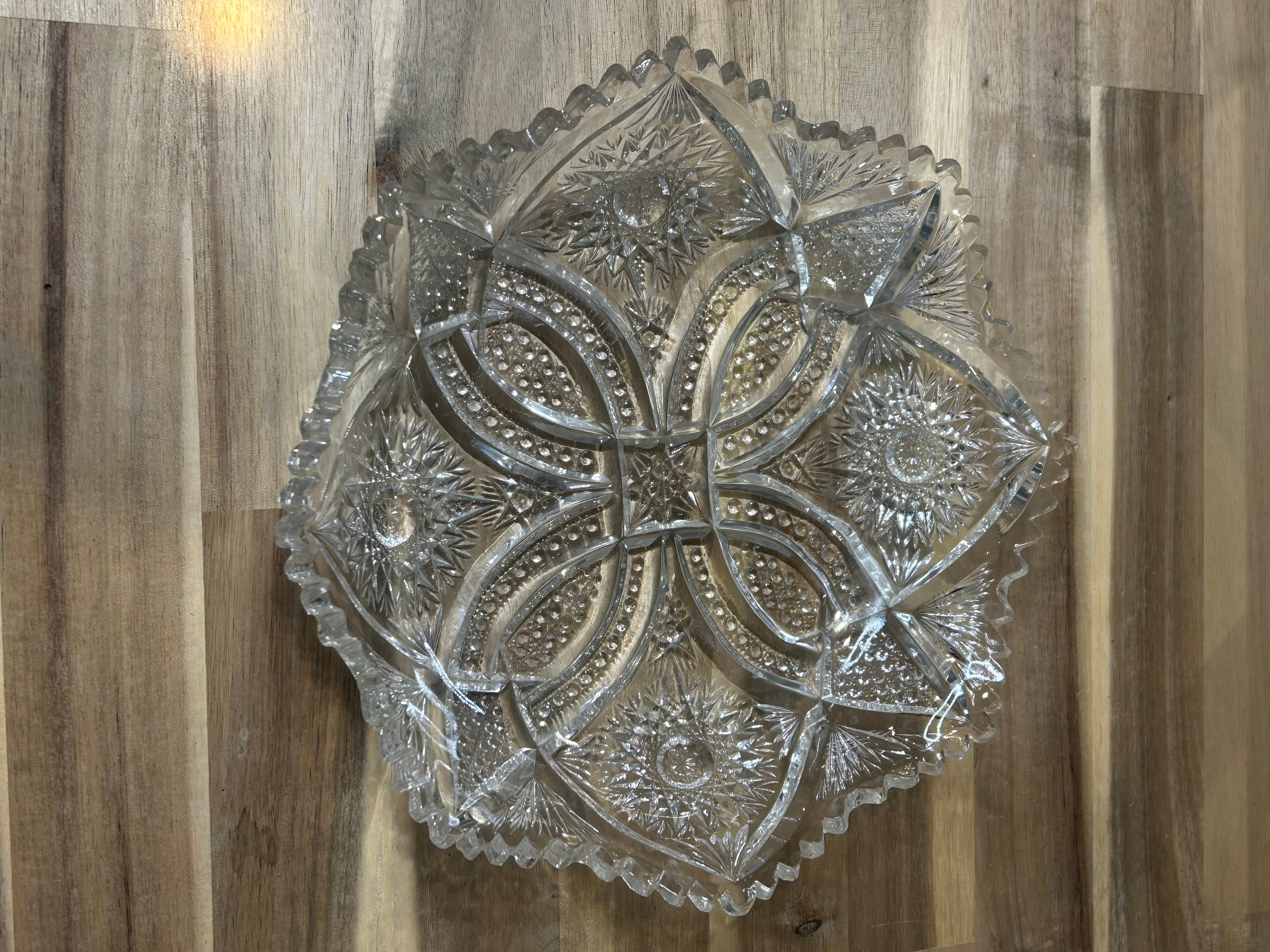 American Brilliant Period Cut Crystal Bowl with Starburst Pattern Antique