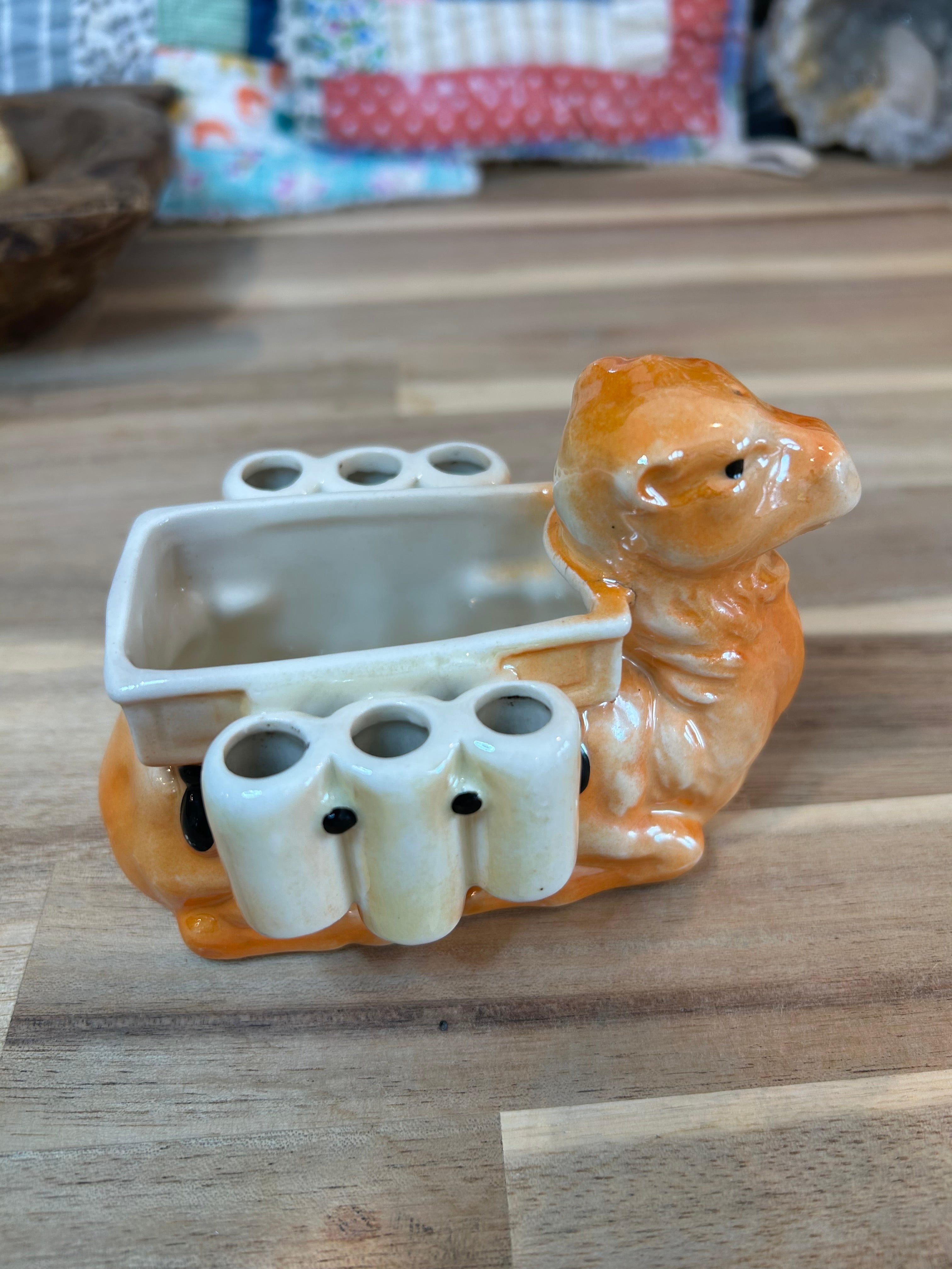 Czech Camel Lusterware