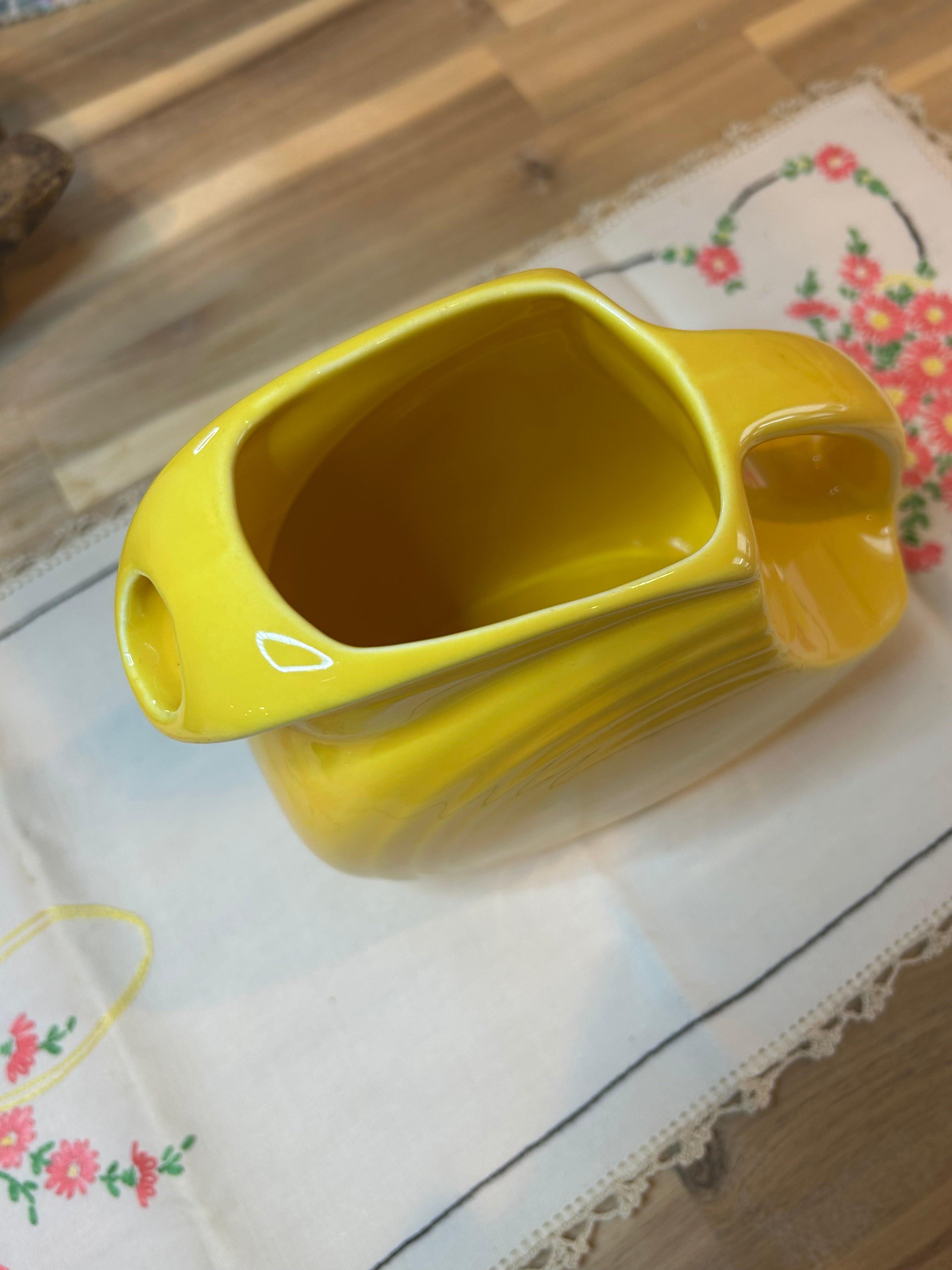 Homer Lauglin Fiesta Ware Juice Pitcher - Vintage Yellow (3.5 cups)