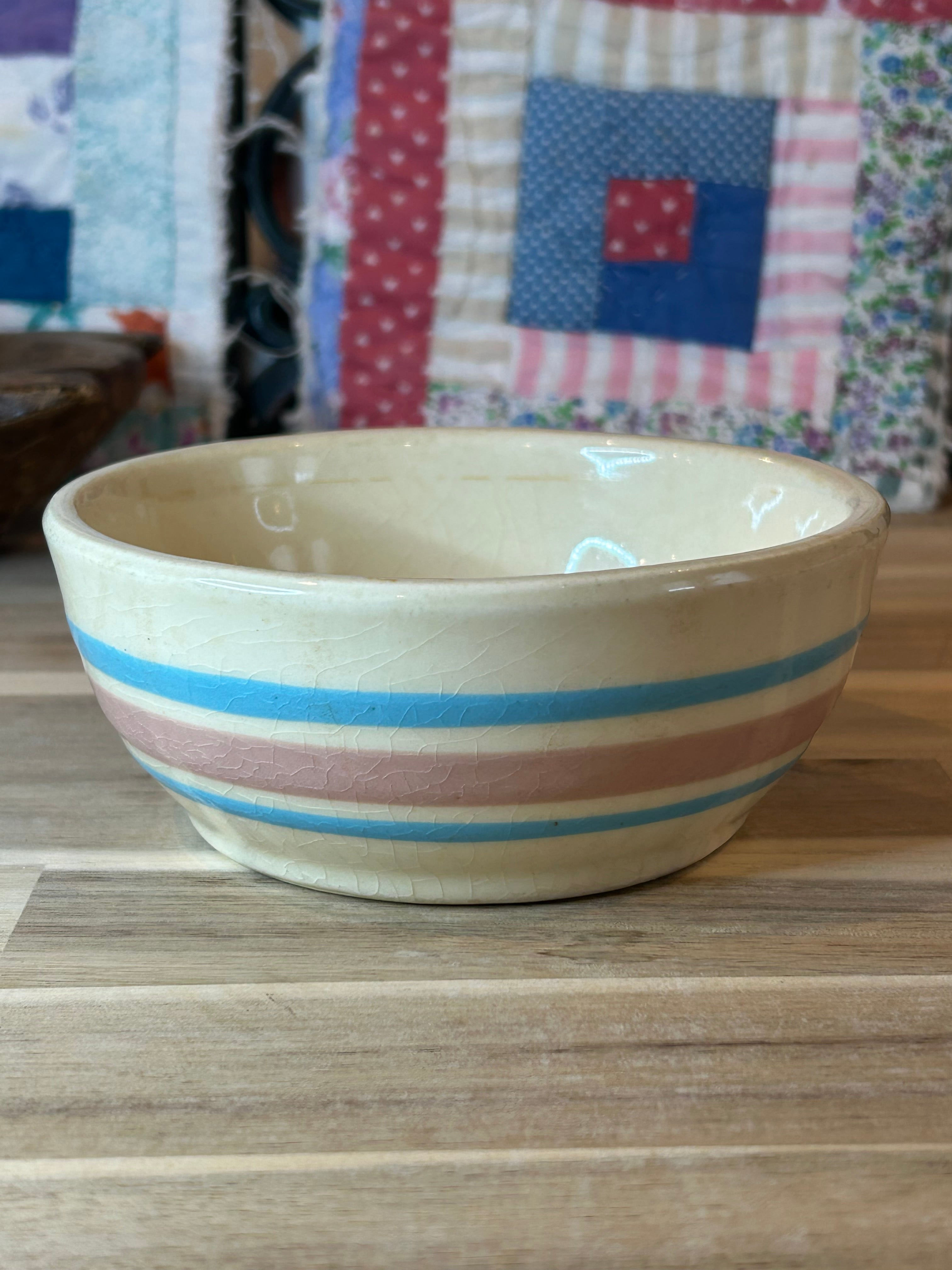 McCoy #7016 Bowl Vintage