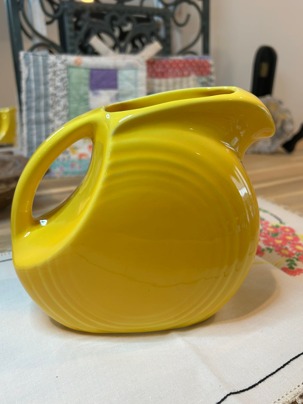 Homer Lauglin Fiesta Ware Juice Pitcher - Vintage Yellow (3.5 cups)