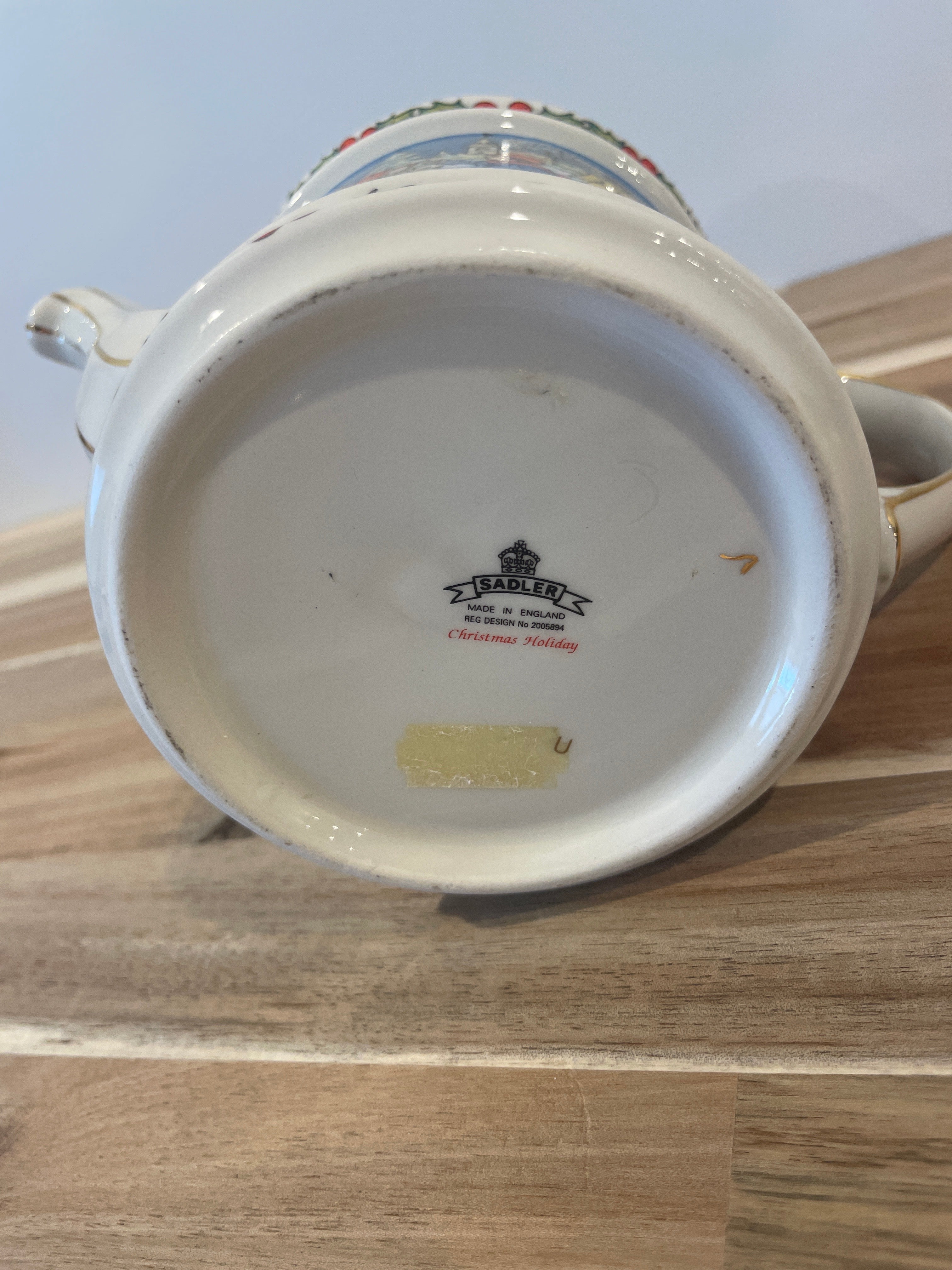 Sadler Merry Christmas Teapot Holly Winter Village Gold Trim 4" Tall 8" Wide
