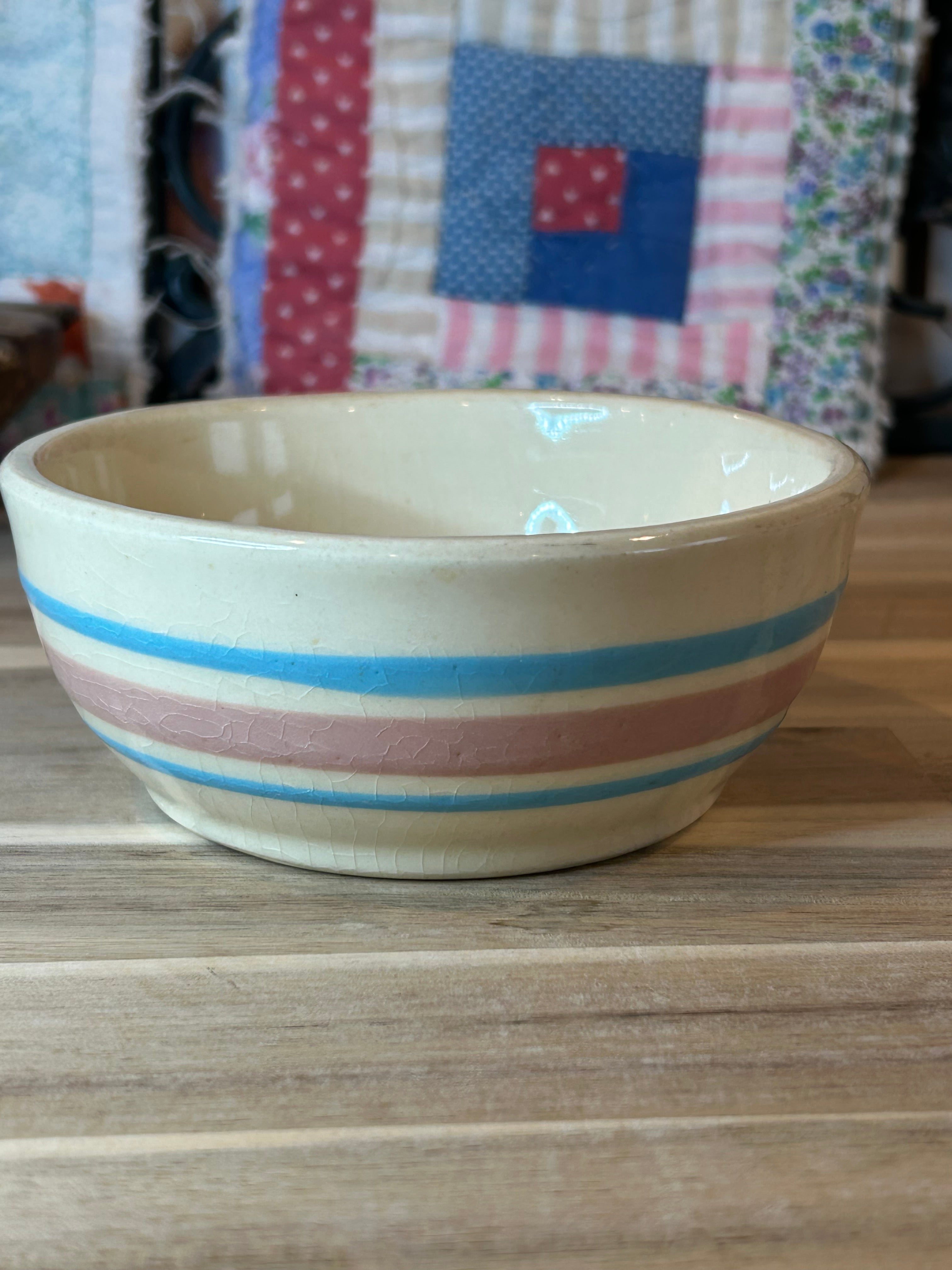 McCoy #7016 Bowl Vintage