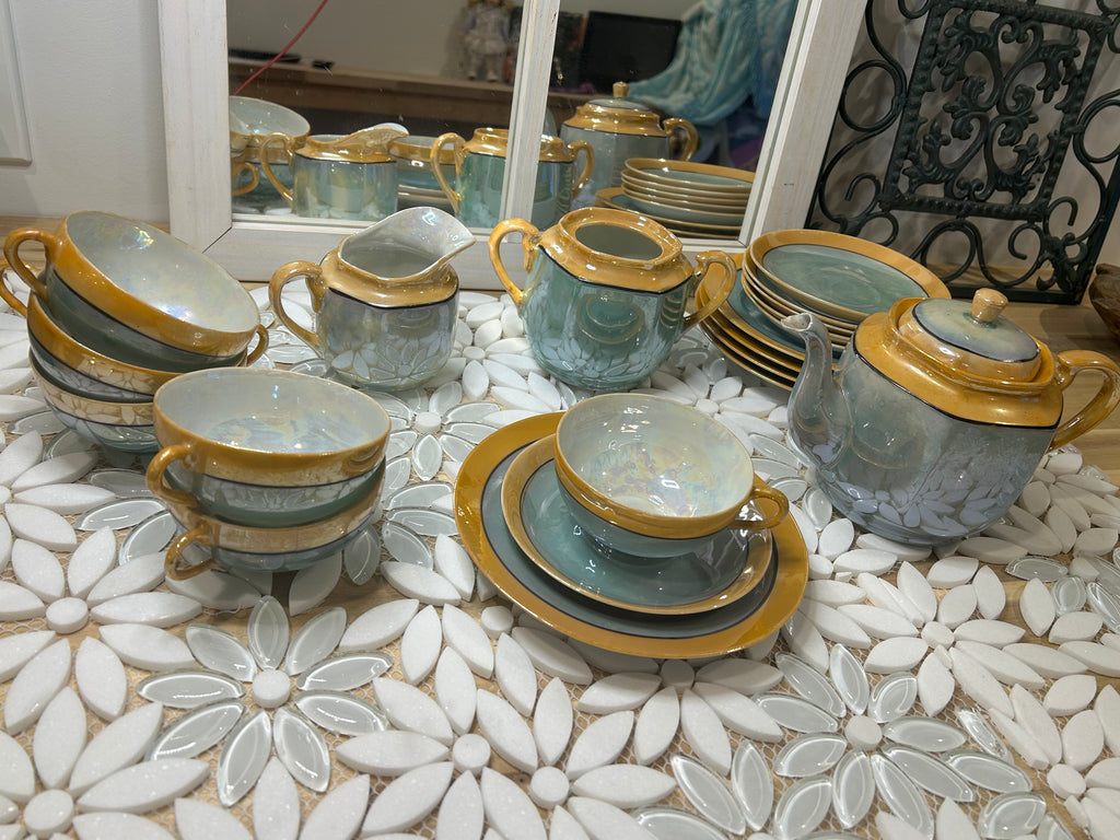 Japanese Lusterware Tea Set